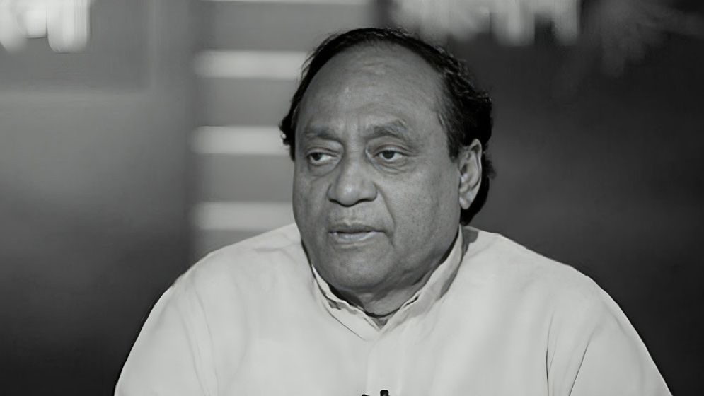 শোকসভায় ইফতার খেতে গিয়ে বিএনপির দু’পক্ষে হাতাহাতি, ভিডিও করায় সাংবাদিক লাঞ্ছিত