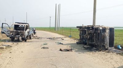 হাওড়ে মাছ লুট গাড়ি ভাংচুর অগ্নিসংযোগ আহত অর্ধশত, আটক ৫০