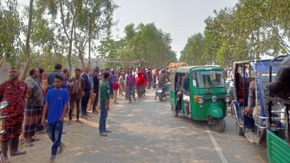 দিনাজপুরে ট্রাকের ধাক্কায় ব্যবসায়ীর মৃত্যু