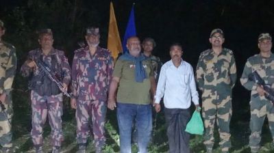 ২ বাংলাদেশিকে ফেরত দিল বিএসএফ