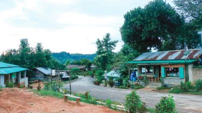 দেশের একমাত্র পরিচ্ছন্ন গ্রাম মুনলাইপাড়া