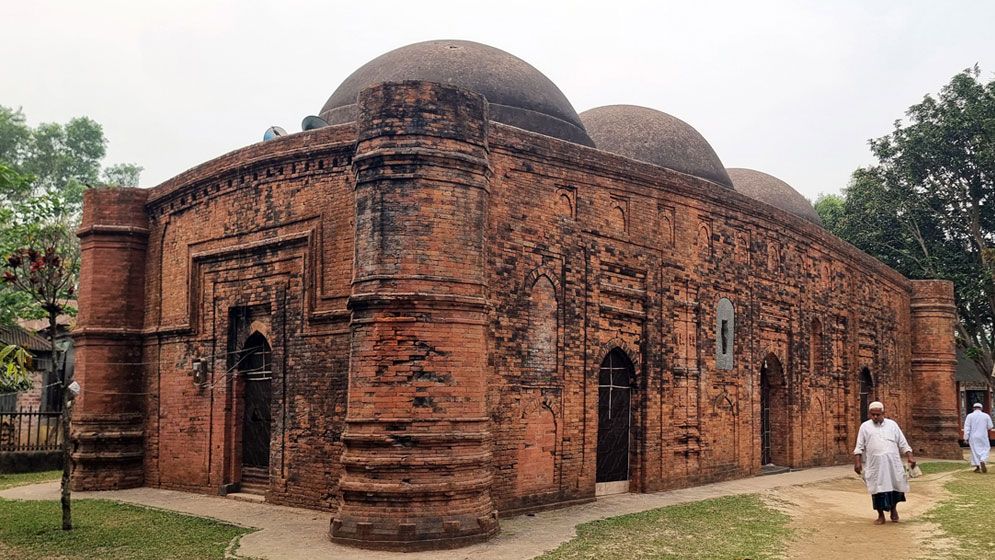 ৪৪৩ বছরের প্রাচীন খেরুয়া মসজিদ অবহেলার শিকার