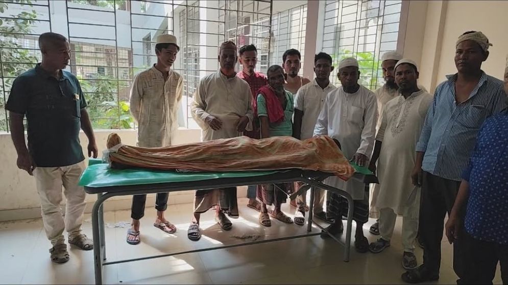 স্বেচ্ছাসেবক দল নেতার বিরুদ্ধে যুবককে পিটিয়ে হত্যার অভিযোগ