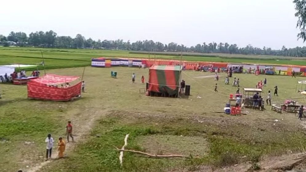 মাইকে ঘোষণা দিয়ে জামায়াত কর্মীকে পেটালেন বিএনপি নেতা