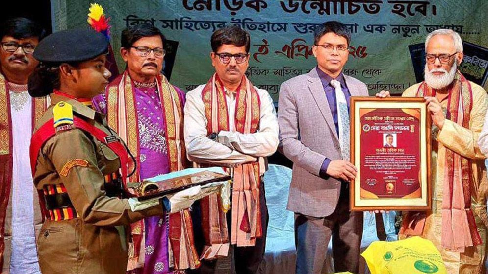 কলকাতায় ‘সেরা বাঙালি সম্মাননা’ বাংলাদেশ উপ-হাইকমিশনের প্রেসসচিব তারিক চয়ন