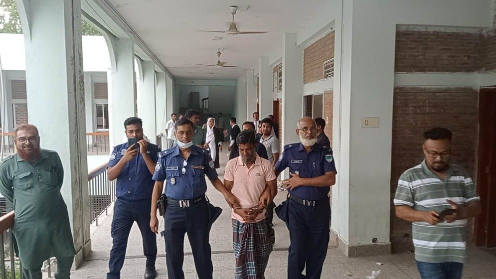 কিশোরীকে ধর্ষণের দায়ে বাবার ফাঁসি