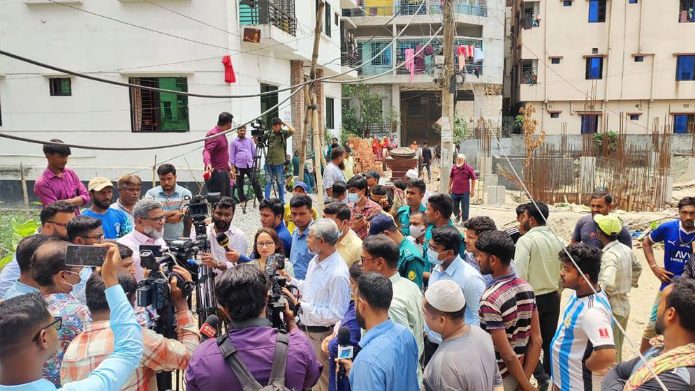 ডেমরায় রাজউকের অভিযান