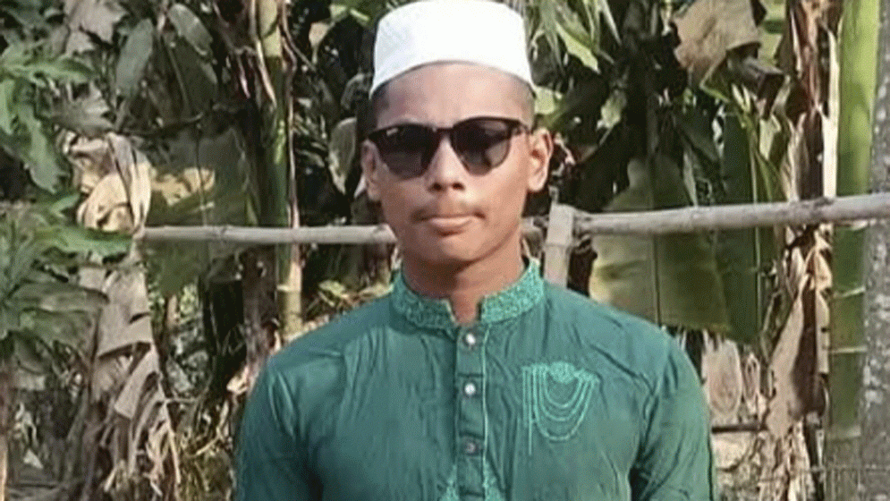 বাংলাদেশি কাঠুরিয়াকে ধরে নেওয়ার ঘটনায় মিয়ানমার সীমান্তে উত্তেজনা