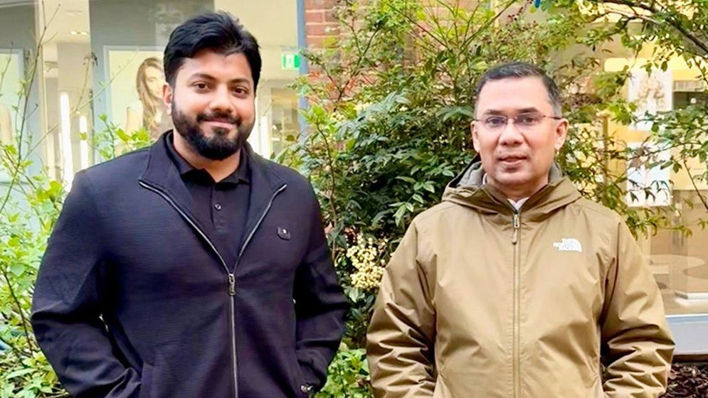 তারেক রহমানকে নিয়ে ৩ শব্দের স্ট্যাটাস, কী বুঝালেন ইশরাক