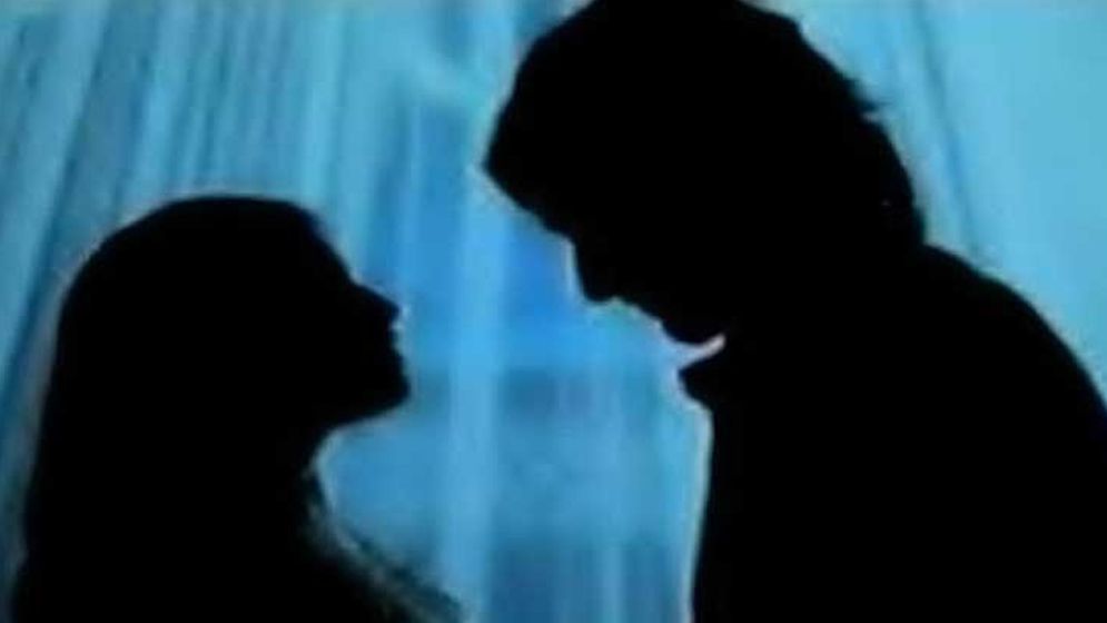 সাবেক স্ত্রীর বিরুদ্ধে পরকীয়ার অভিযোগ সৌদি প্রবাসীর