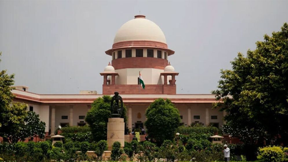 সুপ্রিম কোর্টের প্রশ্ন, ওয়াকফ বোর্ডে মুসলিম নেই, হিন্দু কেন?