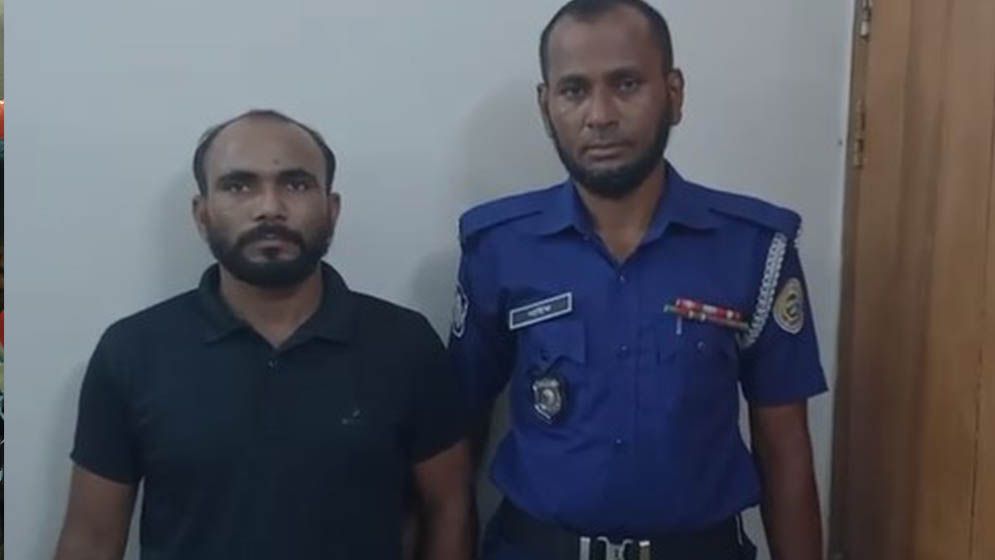 ইয়াবাসহ স্বেচ্ছাসেবক দল নেতা গ্রেফতার