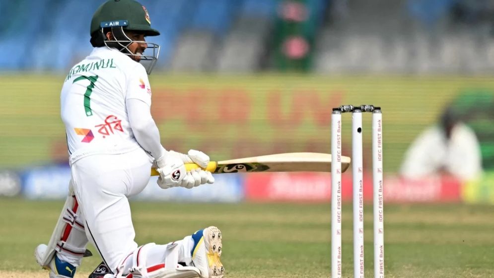 শুরুর ধাক্কা সামলে মধ্যাহ্নভোজে বাংলাদেশ