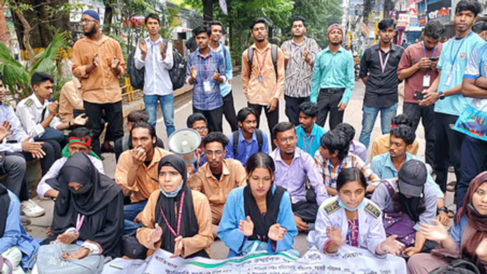 পলিটেকনিক শিক্ষার্থীদের ৬ দফা, চট্টগ্রামে আমরণ অনশন কর্মসূচির হুঁশিয়ারি