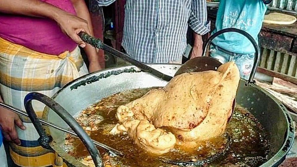 চার কেজি ওজনের সিঙ্গারা, ছবি ভাইরাল