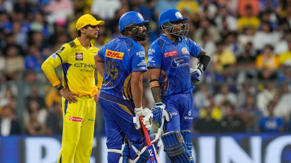 রোহিত-সূর্যর ঝড়ে চেন্নাইকে ৩ বছর পর হারাল মুম্বাই