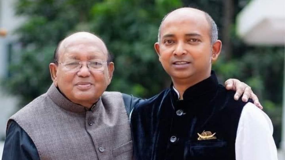 ভোলার মূর্তিমান আতঙ্ক তোফায়েলের পালক ছেলে বিপ্লব