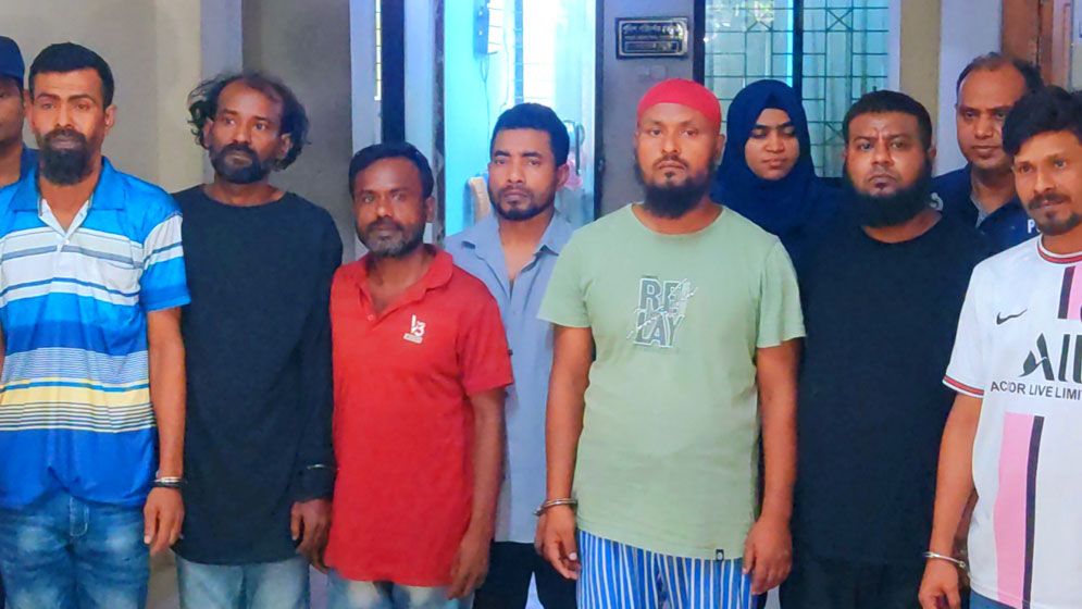 মিছিলের চেষ্টা, ফতুল্লায় যুবলীগের ৭ নেতাকর্মী আটক
