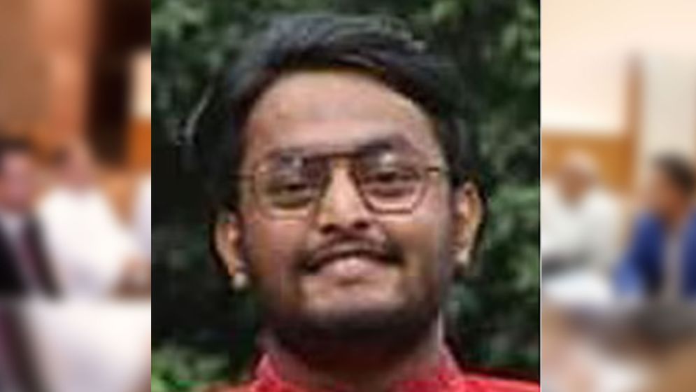 এবার সরিয়ে দেওয়া হলো স্বাস্থ্য উপদেষ্টার ব্যক্তিগত কর্মকর্তাকে