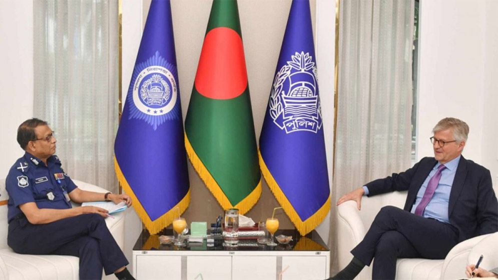 আইজিপির সঙ্গে জাতিসংঘের আন্ডার সেক্রেটারি জেনারেলের সাক্ষাৎ