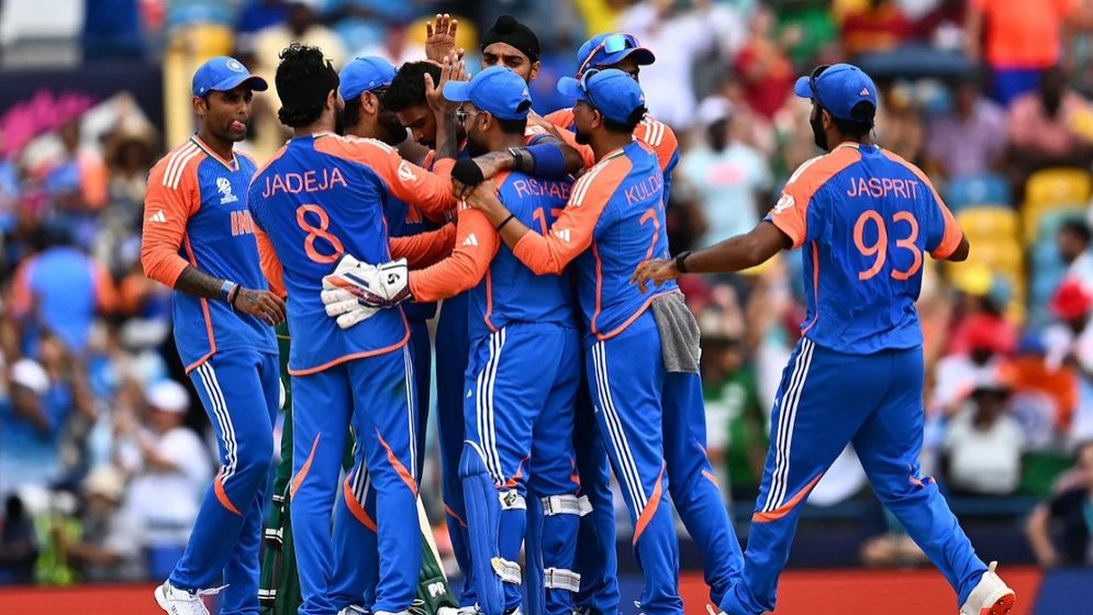 নতুন চুক্তিতে রোহিত-কোহলিদের কার বেতন কত