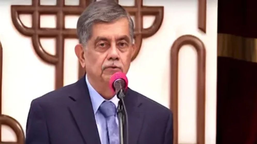 কুয়েট শিক্ষার্থীদের অনশন প্রত্যাহারের অনুরোধ শিক্ষা উপদেষ্টার