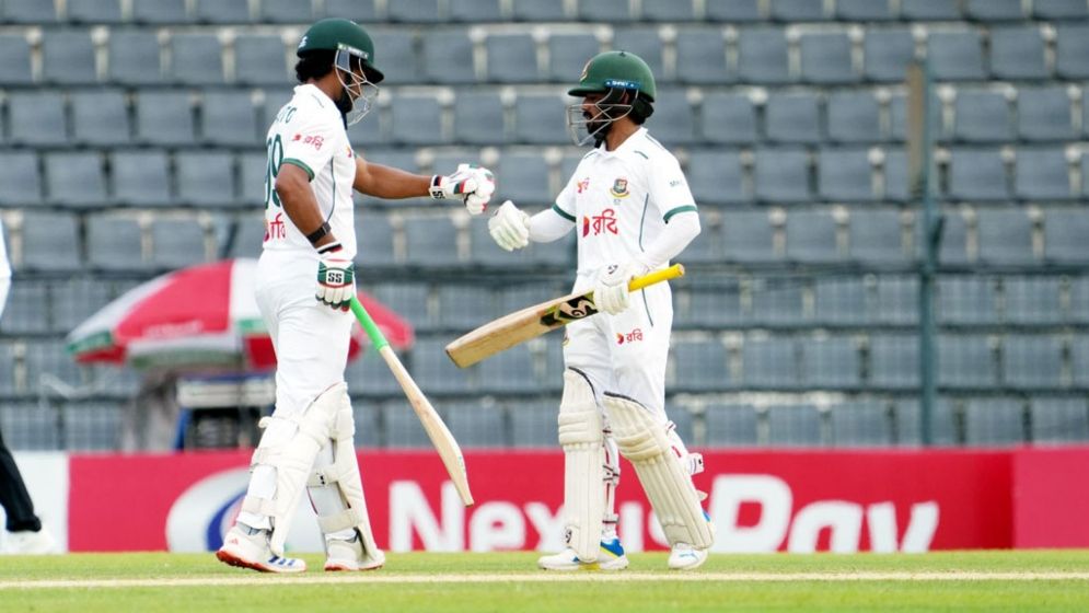 জিম্বাবুয়েকে কত টার্গেট দিতে চায় বাংলাদেশ, জানালেন মুমিনুল