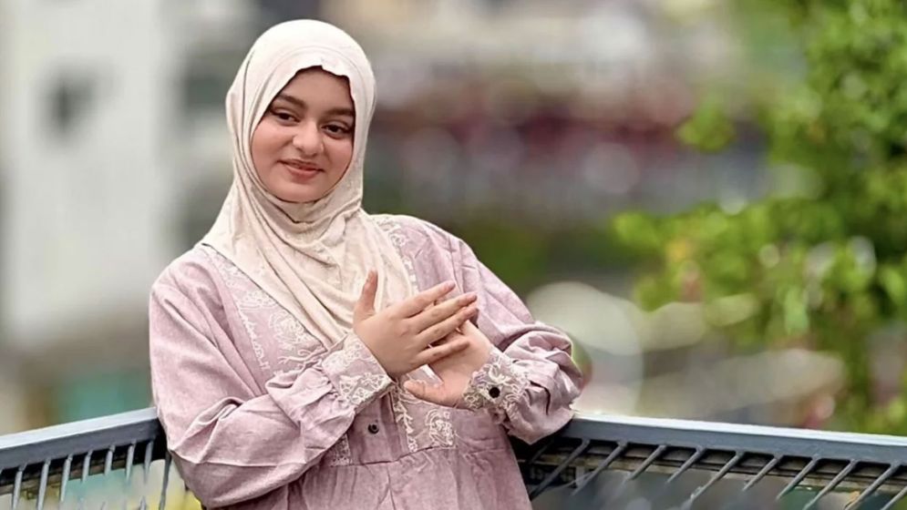 মানুষকে ইসলামি শিক্ষা দিতে ভালো লাগে: লুবাবা