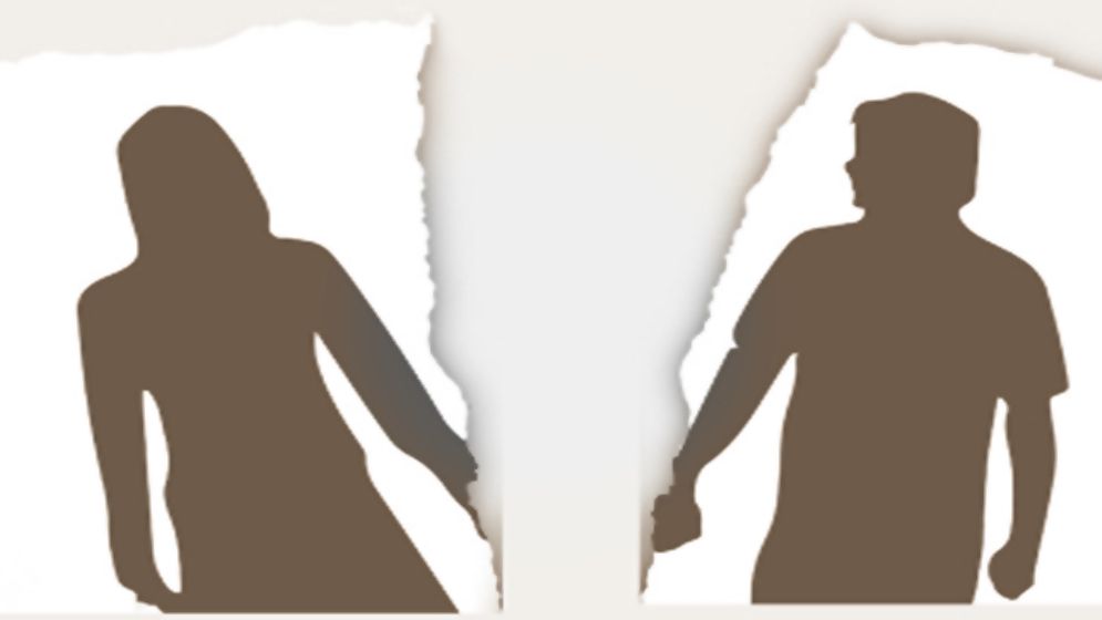 তালাকের তথ্য গোপন করে সাবেক স্ত্রীর সঙ্গে শারীরিক সম্পর্ক, অতঃপর...