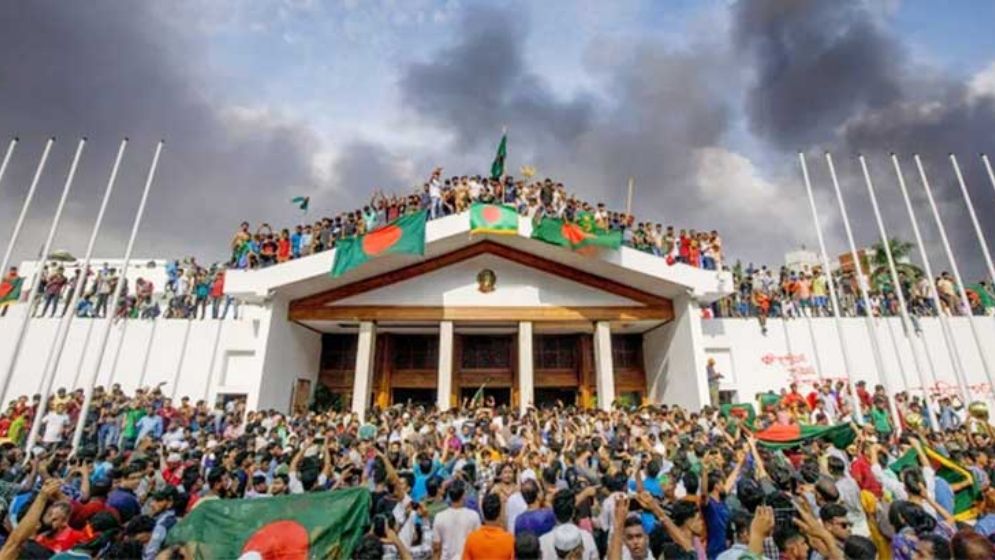 অভ্যুত্থানের ভাবনা নিয়ে যত কাজ, যত মত