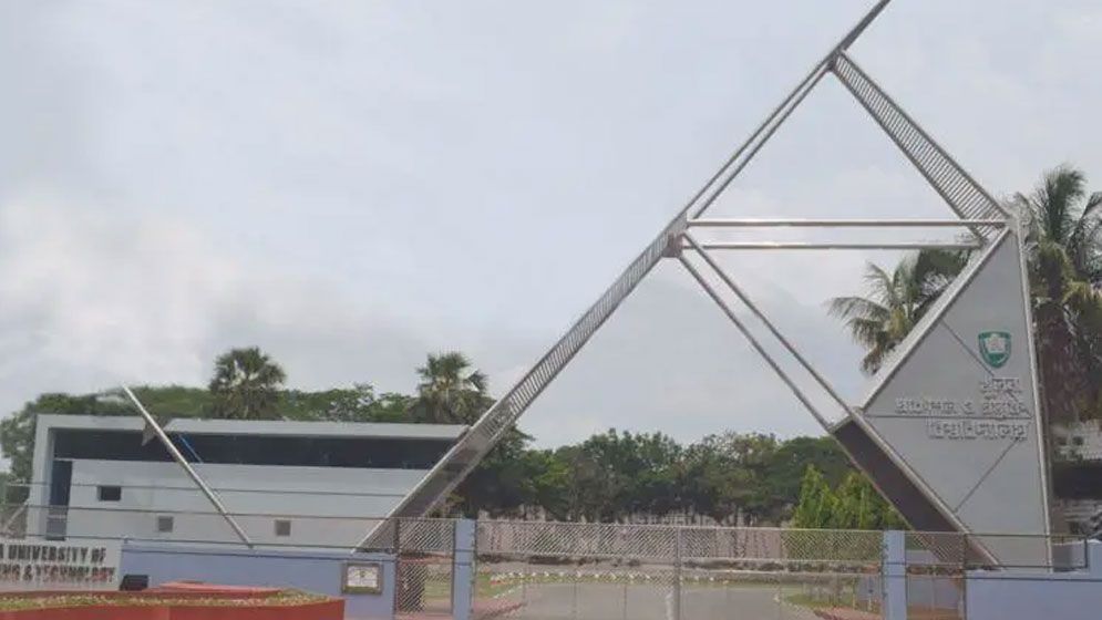 কুয়েট উপাচার্যকে সরানো হচ্ছে