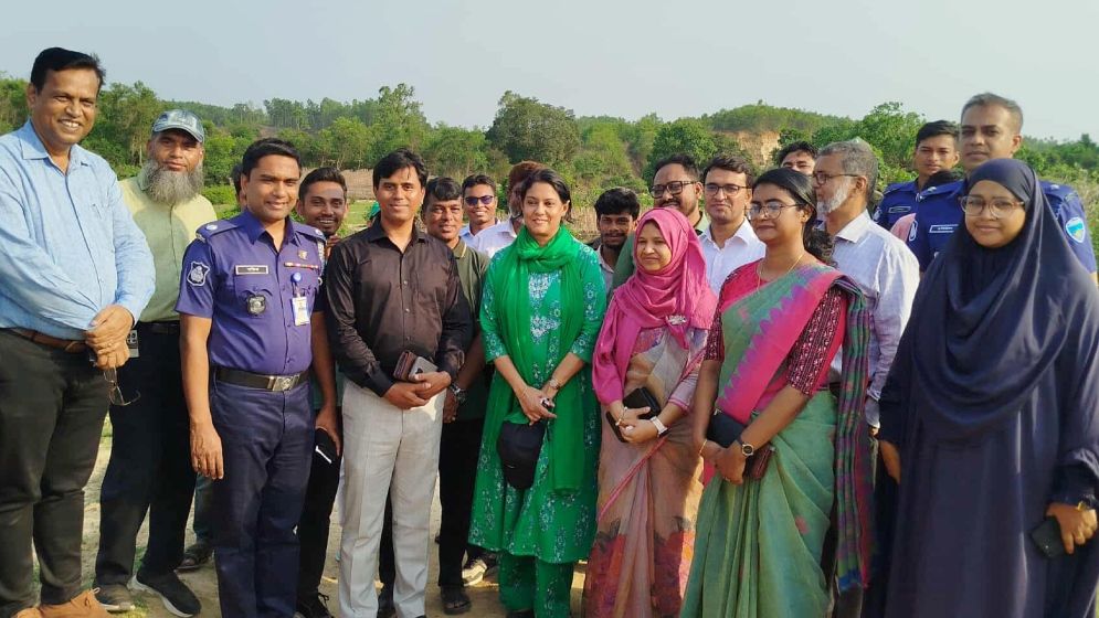 পাহাড় খেকোদের বিরুদ্ধে জিরো টলারেন্স নীতি অনুসরণের নির্দেশ