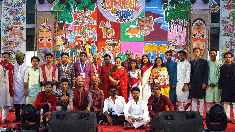 উত্তরা ইউনিভার্সিটিতে বর্ণাঢ্য আয়োজনে বৈশাখী পার্বণ উদযাপন