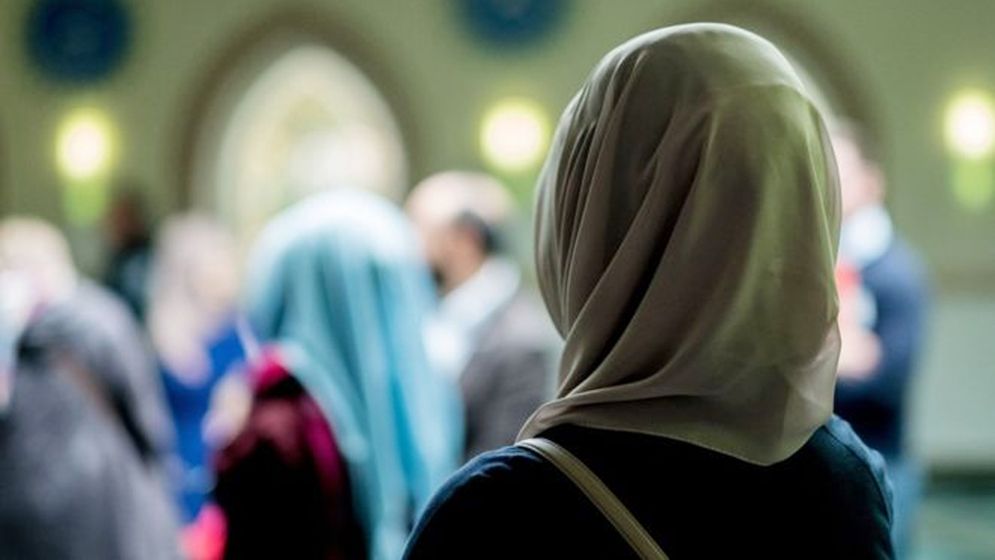 ইসলাম নারীকে দিয়েছে সর্বোচ্চ সম্মান