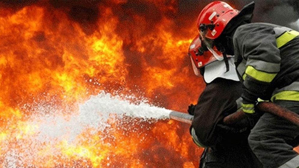 মিরপুরে ঝুটের গুদামে অগ্নিকাণ্ড