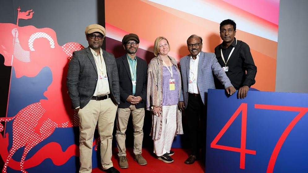 মস্কোতে বাংলাদেশি সিনেমা ‘মাস্তুল’-এর অ্যাওয়ার্ড অর্জন