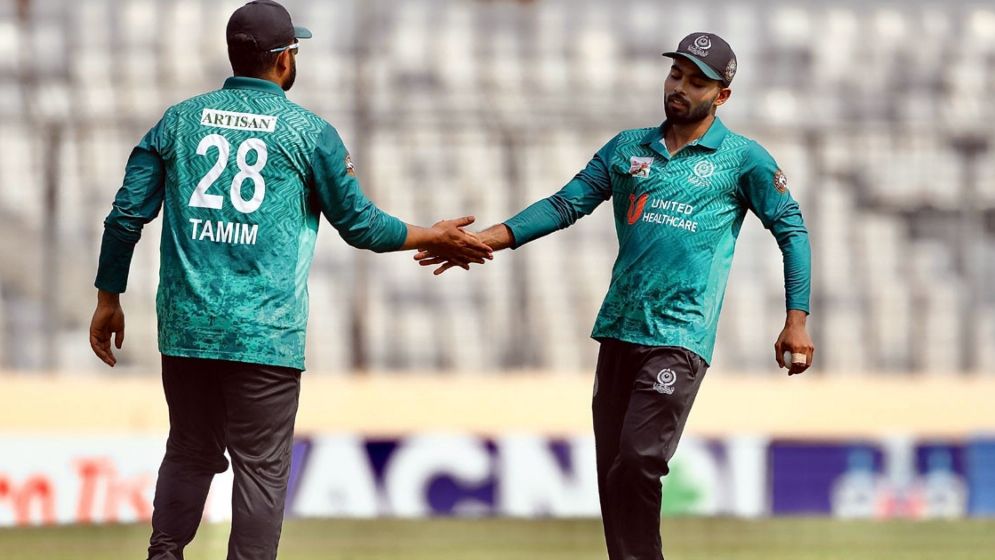 আবারও হৃদয়ের নিষেধাজ্ঞা, সংবাদ সম্মেলন ডাকলেন তামিমরা