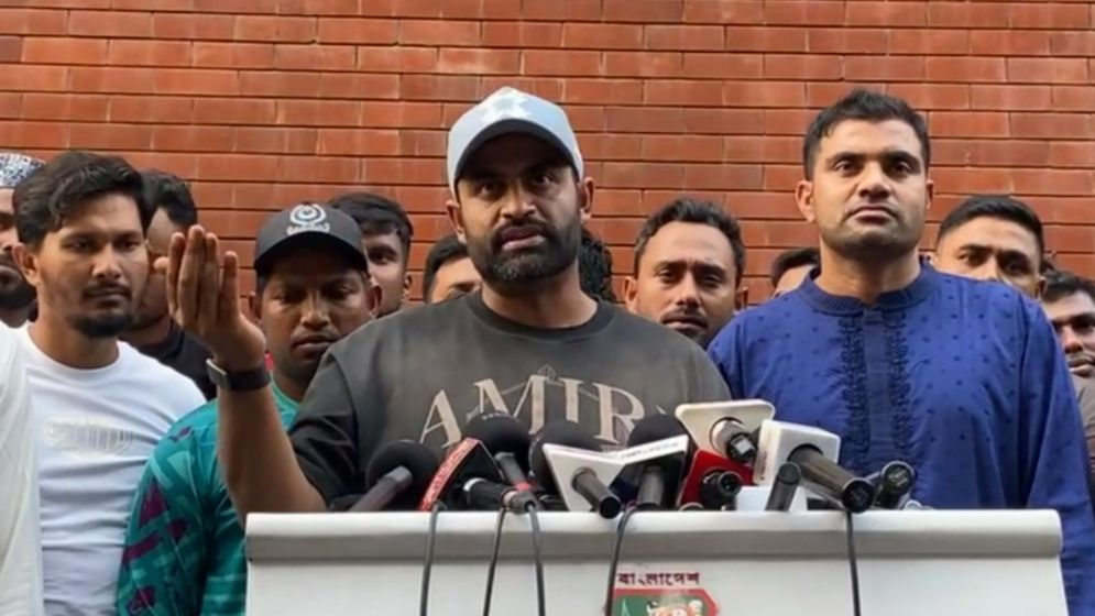 বৈঠকের পর বিসিবির ওপর ক্ষোভ ঝাড়লেন তামিম
