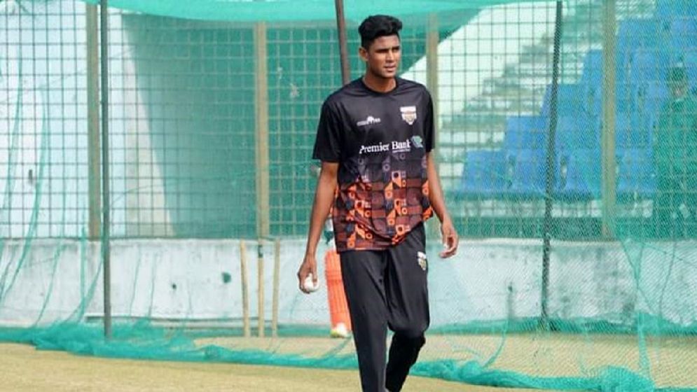 পিএসএল খেলতে যাওয়ার আগে যে বার্তা দিলেন নাহিদ