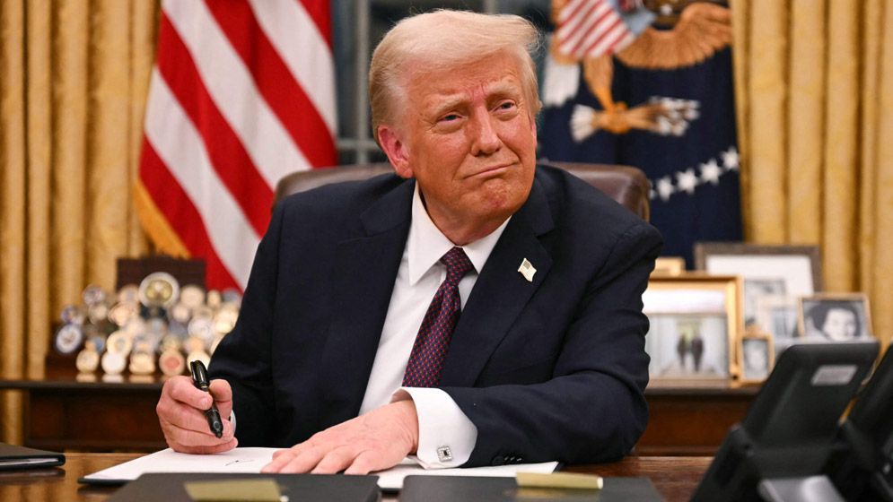 ট্রাম্প কি তৃতীয় মেয়াদের জন্য লড়তে পারবেন