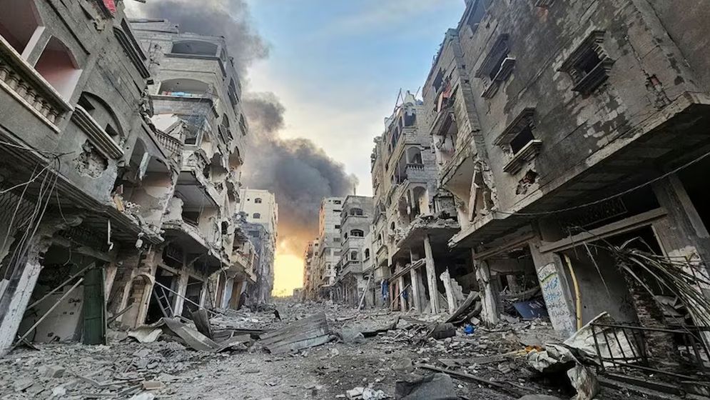 গাজার ধ্বংসস্তূপে ‘মরণগ্যাস’