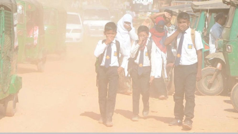 দিল্লির অবস্থা শোচনীয়, ঢাকার বাতাসের উন্নতি