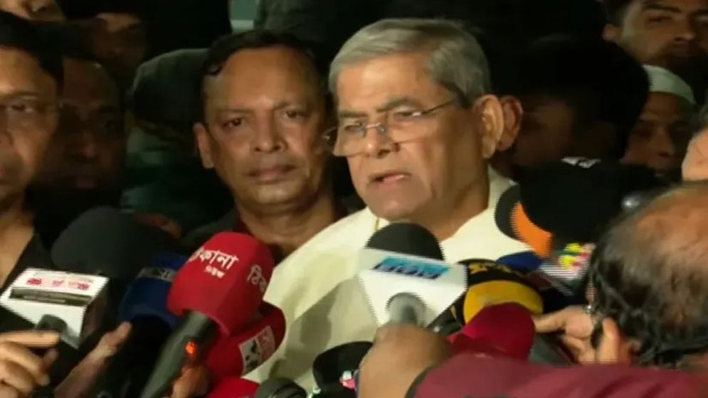 বন্ধুকে দেখতে হাসপাতালে গেলেন মির্জা ফখরুল