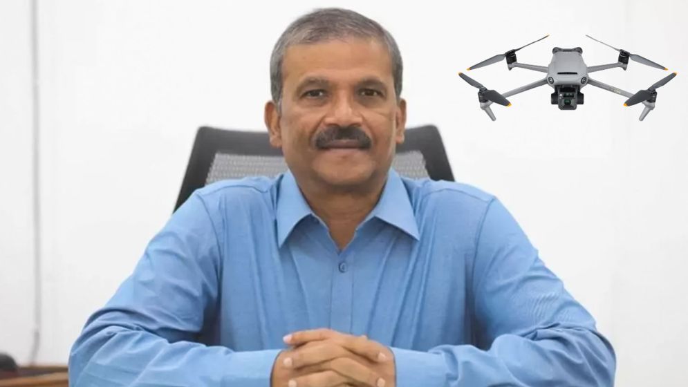 আইন উপদেষ্টার বাসভবনে পড়ে থাকা ‘ড্রোন’ নিয়ে যা জানা গেল