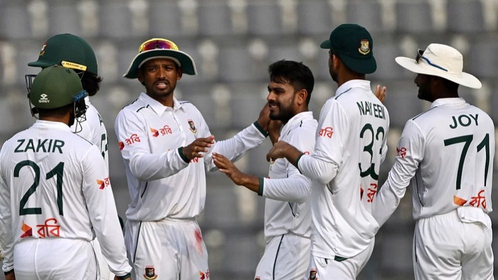 নিক-শনের জুটিতে হতাশা বাড়ছে বাংলাদেশের