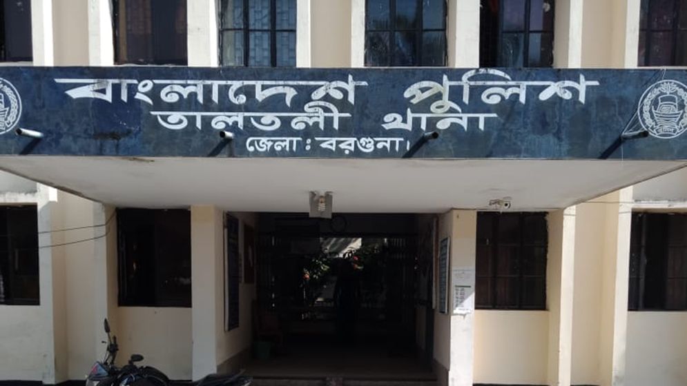 ভাবির সহযোগিতায় কিশোরীকে রাতভর গণধর্ষণ, অবশেষে মামলা নিলেন ওসি