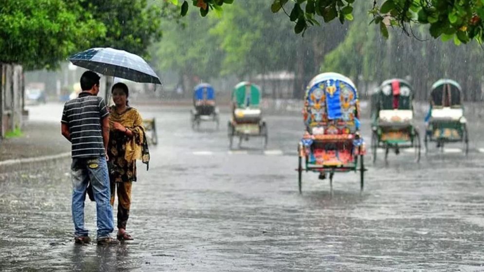 বৈশাখের দাবদাহে স্বস্তির বৃষ্টি, কমতে পারে তাপমাত্রা