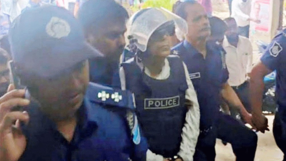 সাবেক আইনমন্ত্রীর বিরুদ্ধে ৪ দিনের রিমান্ড