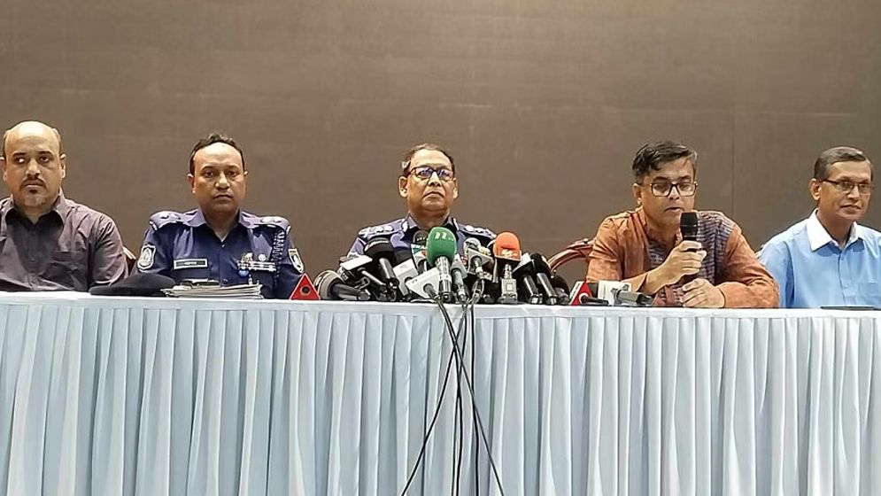 মামলা করতে এলে সত্য-মিথ্যা যাচাইয়ের সুযোগ পুলিশের নেই: আইজিপি