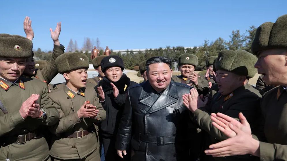 ইউক্রেন যুদ্ধে রাশিয়ার পক্ষে সেনা পাঠানোর কথা নিশ্চিত করলেন কিম